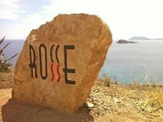 מלון Rocce Rosse & טאולאדה