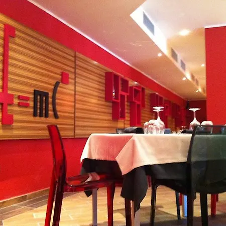 Rocce Rosse & Hotel 4*